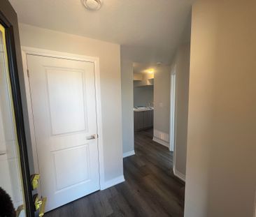 For Lease - 6705 Cropp Street Unit# 44, Niagara Falls, Ontario - Photo 6