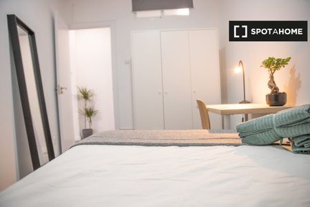 madrid, Community of Madrid 28005 - Photo 2