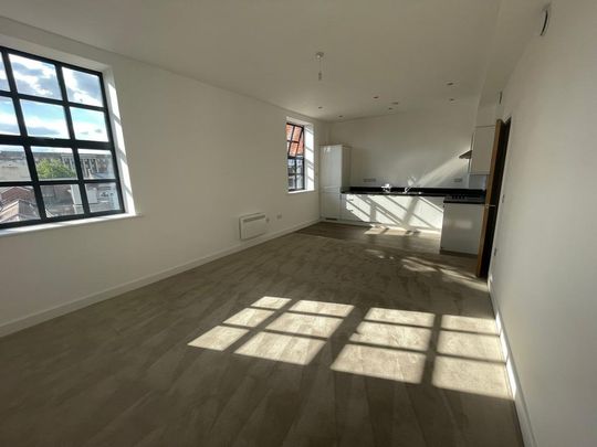 2 bedroom flat to rent - Photo 1