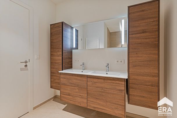 Luxe-appartement met 2 slaapkamers op 2de verdieping - Foto 1