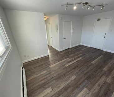 2 1/2 À Louer - Photo 1