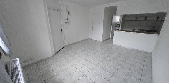 Location Appartement 1 pièce 25m² NANTEUIL LES MEAUX 77100 - Photo 2