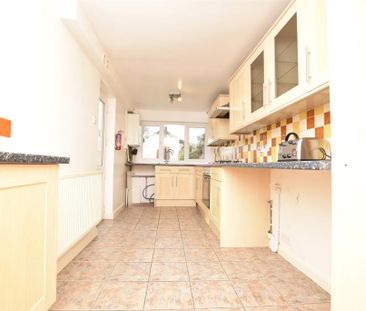 3 bedroom terraced house to rent - Photo 6