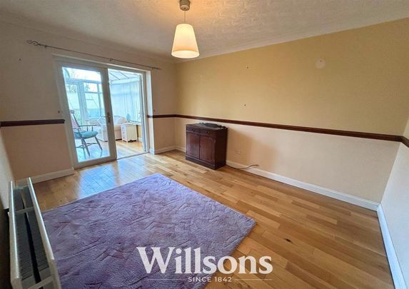 3 bedroom detached bungalow to rent - Photo 1