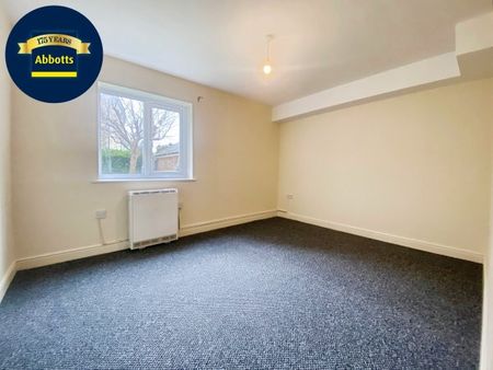 Crompton Street, Chelmsford, CM1 - Photo 2