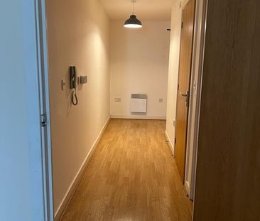 1 Bed Flat, Aztec House, IG1 - Photo 6