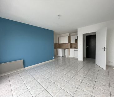 Location Appartement 2 pièces 35m² ONET LE CHATEAU 12850 - Photo 3