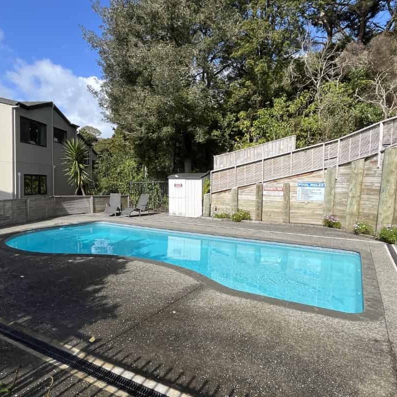 Modern 3-Bedroom Townhouse in Secure Complex! - Photo 1