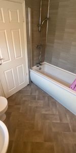 2 bed terraced house to rent in Napier Street, Darlington - Photo 3