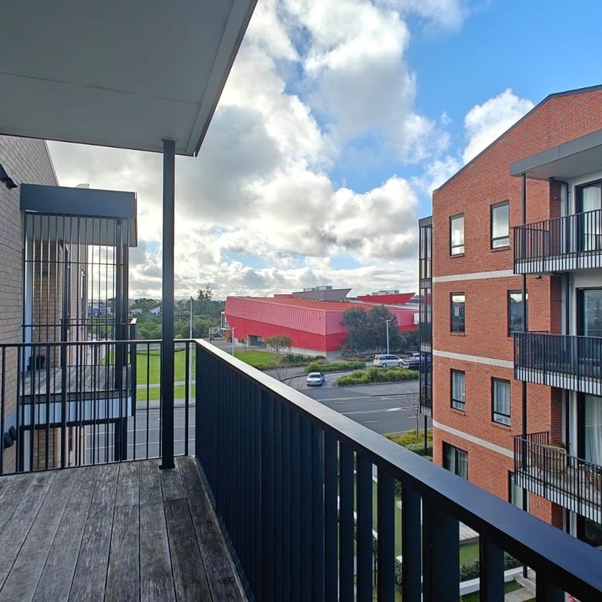 Property Management77 Hobsonville Point Road, Hobsonville - Apartment for Rent - Photo 1