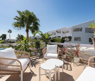 2 Bedroom Apartment For Rent in Nueva Andalucía, Málaga - Foto 4