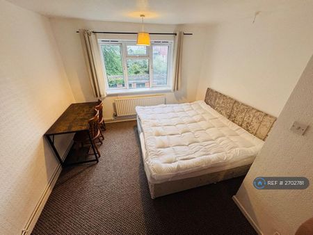 2 bedroom flat to rent - Photo 5