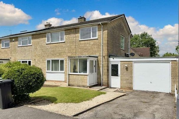 Fairfield Close, Marshfield, SN14 - Photo 1