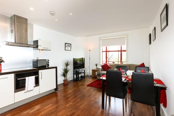 1 Bed Flat, Highbury Stadium Square, N5 - Photo 1