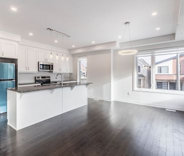 For Lease - 3001 Duggan Trail, Oakville, Ontario - Photo 4