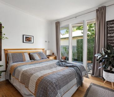 Three Bedroom Home With Huge Backyard - Photo 4