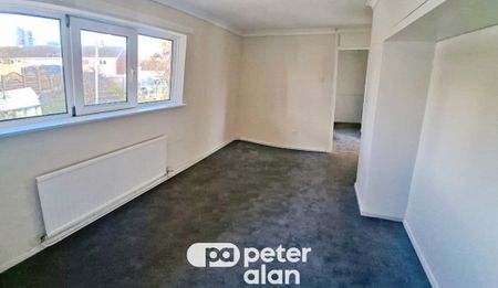 Bay Tree Avenue, Sketty, SWANSEA - Photo 2