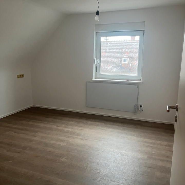 Frisch renovierte DG Wohnung in Dietenheim - Foto 1