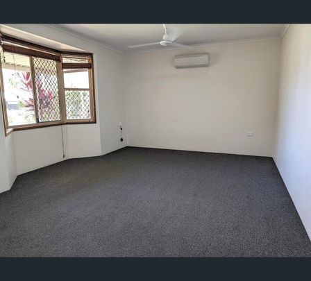 11 Beaver Street, Clifton Beach, Qld 4879 - Photo 1