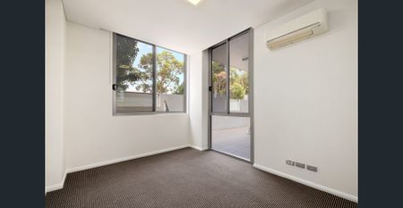 Lifestyle Ground Floor Apartment with Sunlit North-Facing Courtyard - C Block - Photo 3