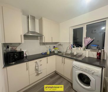 2 bedroom end of terrace house to rent - Photo 5