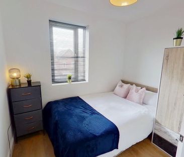 1 Bed Flat, Weaste Lane, M5 - Photo 2