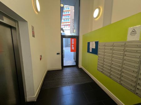 1 bedroom flat to rent - Photo 2