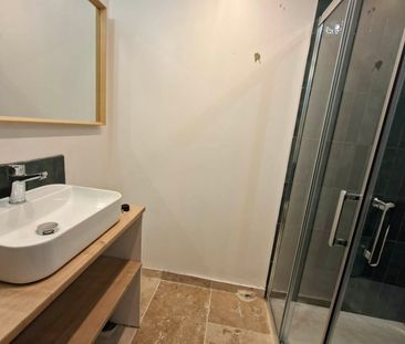 Location Appartement 1 pièce 15m² NIMES 30000 - Photo 3