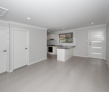 LARGE 2 BEDROOM GRANNY FLAT - Photo 3