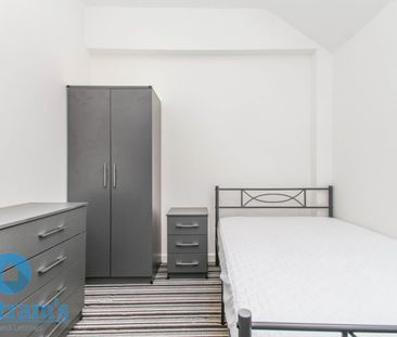 2 bed Apartment for Rent - Photo 5