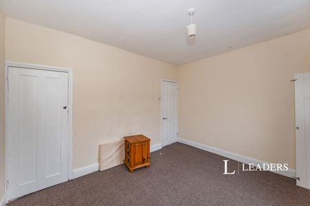 2 bedroom house to rent Cuthbert Road, Portsmouth, PO1 - Photo 2