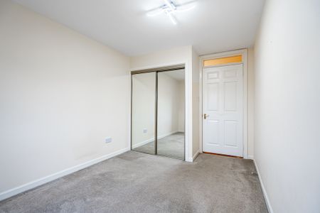 Springbank Gardens - Photo 3