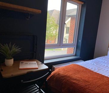 1 bedroom in a house share to rent - Photo 5