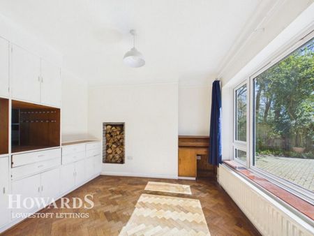 3 bedroom detached house to rent - Photo 3