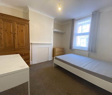 York Road, Canterbury - Photo 6