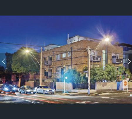 19/400 Barkley street, Elwood, Vic 3184 - Photo 4