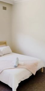 2 beds 1 bath - Photo 4