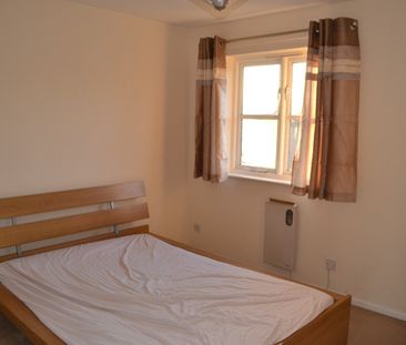 2 Bed Flat, Grange Close, LS10 - Photo 6