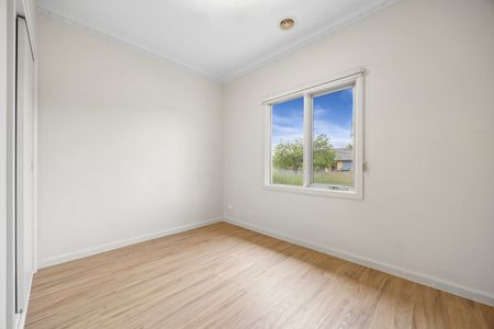Neat & Convenient Living in Popular Black Hill - Photo 3