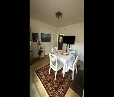 1 Bed Terraced House, Norton Road, RG1 - Photo 1