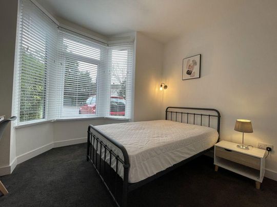 1 bedroom in a house share to rent - Photo 1