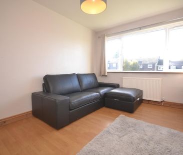 2 bedroom Flat To Let - Photo 1