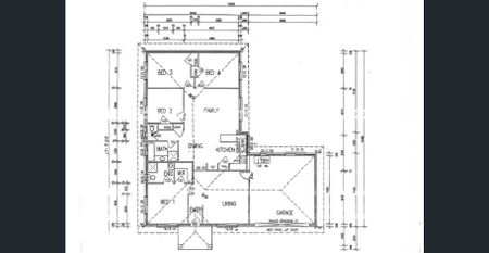This fantastic family home with double side access and solar panels and big block - Photo 5