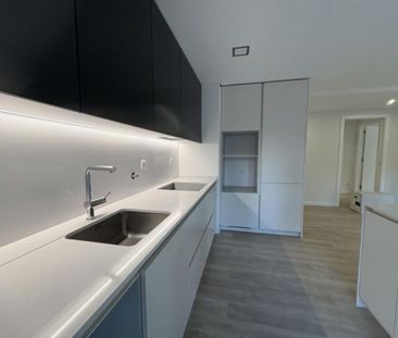 2 room luxury Apartment for rent in Cascais e Estoril, Portugal - Photo 4