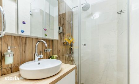 5 camere,modern,garaj, bloc nou zona Centrala, Platinia, Usamv,Motilor - Fotografie 2