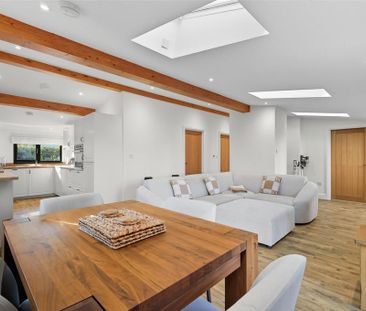 2 bedroom detached house to rent - Photo 2
