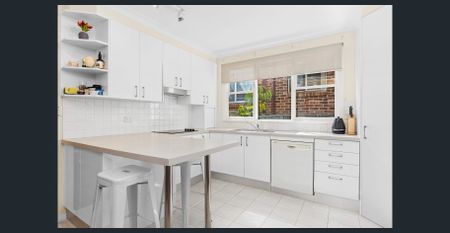 10 Southern Street, Oatley, NSW 2223 - Photo 4