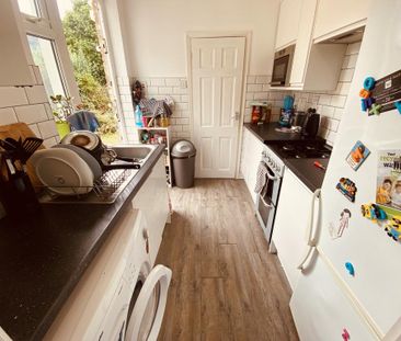 1 bedroom in a house share to rent - Photo 5