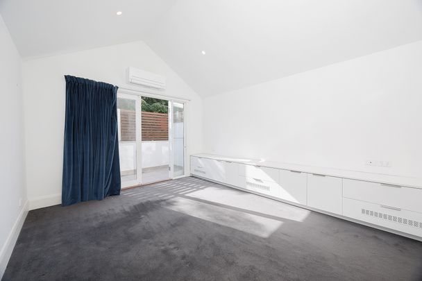 22 St Phillips Street, Abbotsford VIC 3067 - House For Rent | Domain - Photo 1