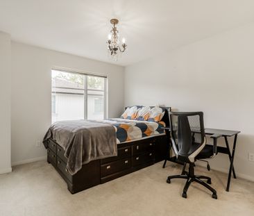Silverwood. Spacious Three Bedrooms Townhouse - Photo 4